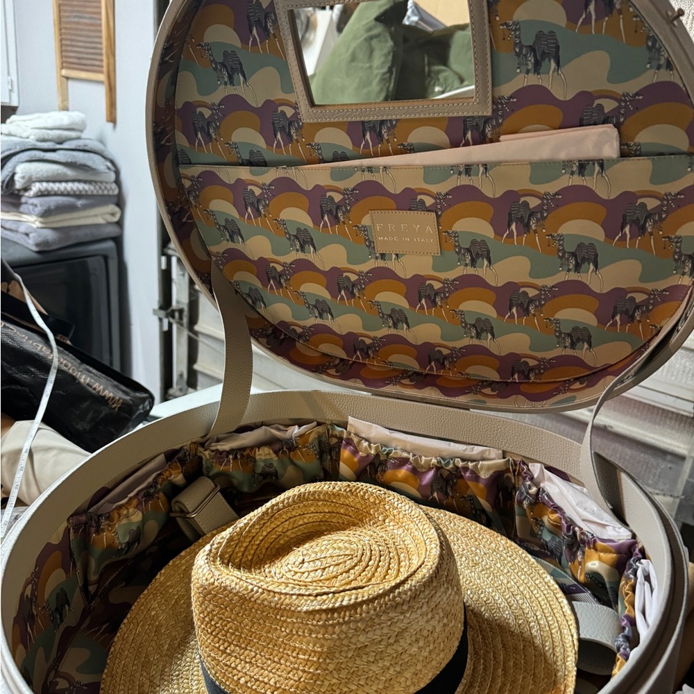 Freya Hat Box grey